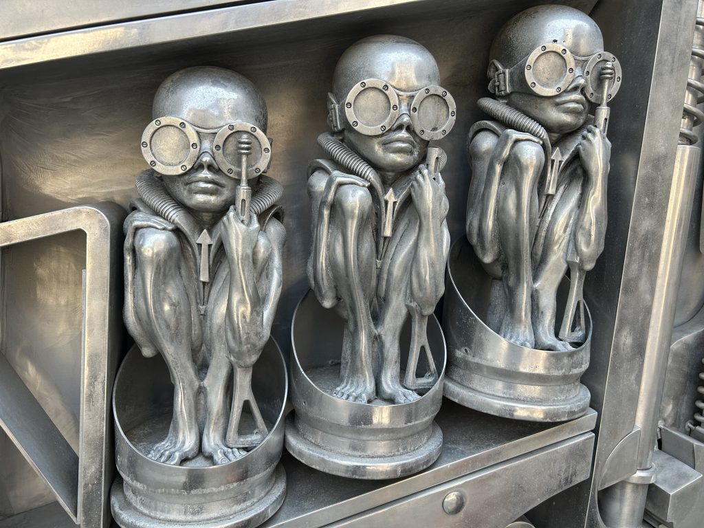 Regula Stämpfli fotografiert HR Giger in Gruyère 2026.